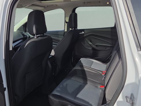 Used 2018 Ford Escape SE AWD/4WD image 11