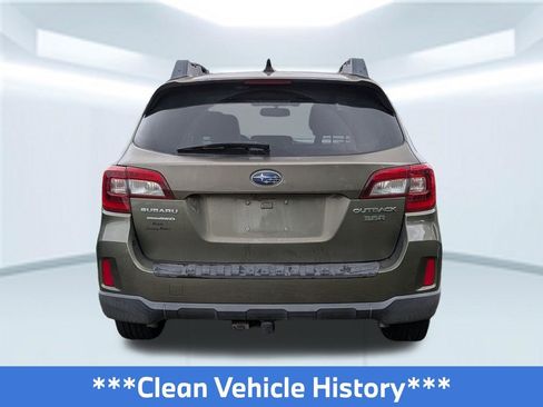 Used 2016 Subaru Outback 3.6R Limited AWD/4WD image 4
