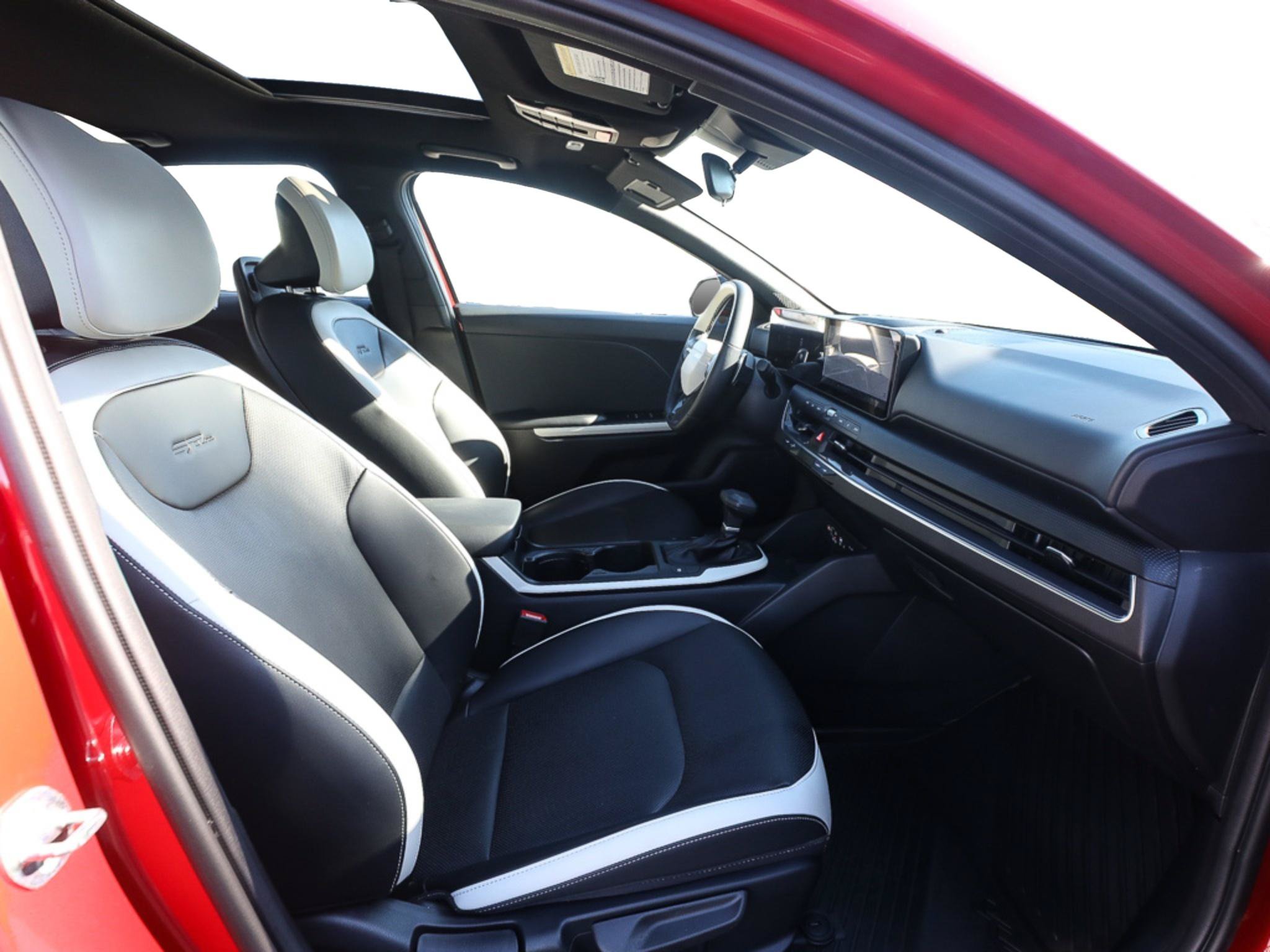 Certified 2025 Kia K4 GT-Line w/ GT-Line Premium Package FWD image 21