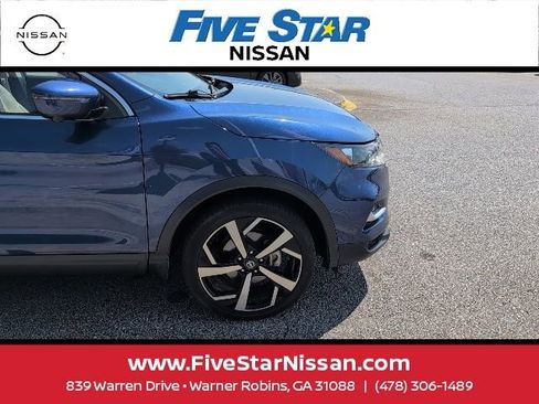 Used 2021 Nissan Rogue Sport SL image 5