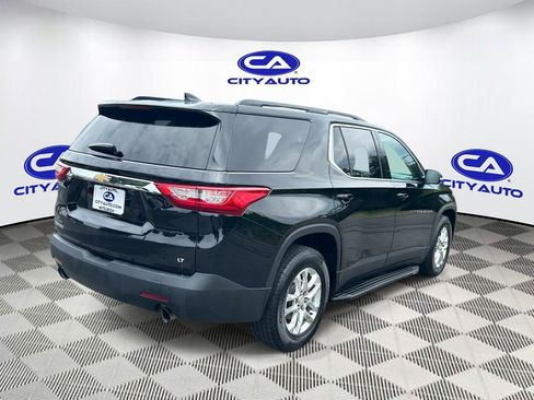 Used 2019 Chevrolet Traverse LT FWD image 3
