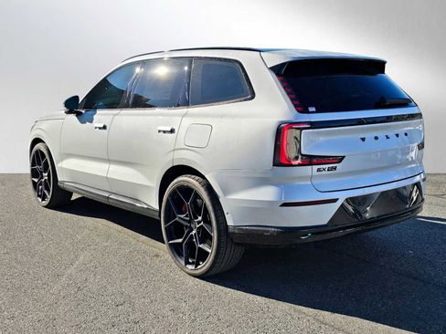 New 2025 Volvo EX90 Ultra image 5