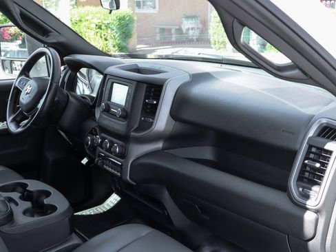 Used 2024 RAM 2500 Tradesman w/ Chrome Appearance Group image 37