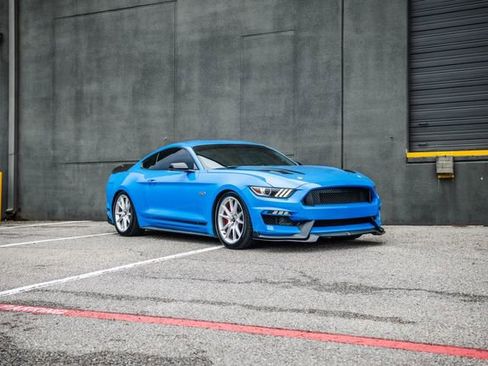 Used 2017 Ford Mustang GT Premium w/ Equipment Group 401A RWD image 51