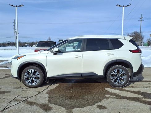 Used 2023 Nissan Rogue SV image 7