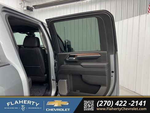 Used 2024 GMC Sierra 2500 Denali w/ Denali Reserve Package AWD/4WD image 12