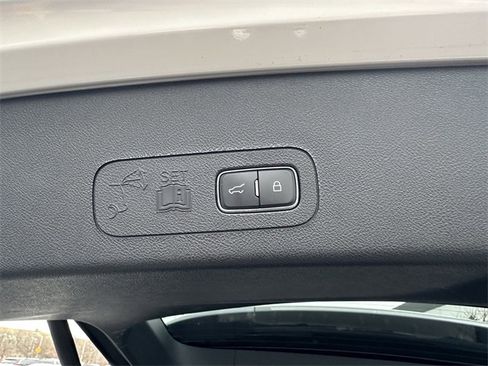 Certified 2022 Lincoln Aviator AWD w/ Premium Package image 45