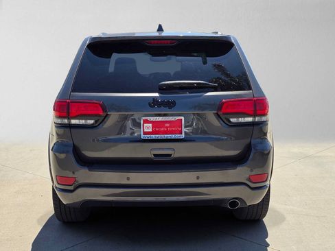 Used 2020 Jeep Grand Cherokee Altitude RWD image 4