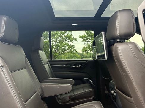 Used 2022 GMC Yukon XL Denali AWD/4WD image 20
