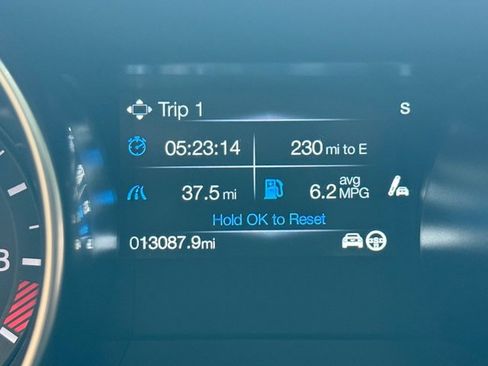 Used 2019 Ford Mustang Shelby GT350 w/ Technology Package RWD image 10