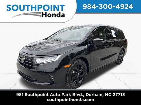 Used 2023 Honda Odyssey Sport image 3