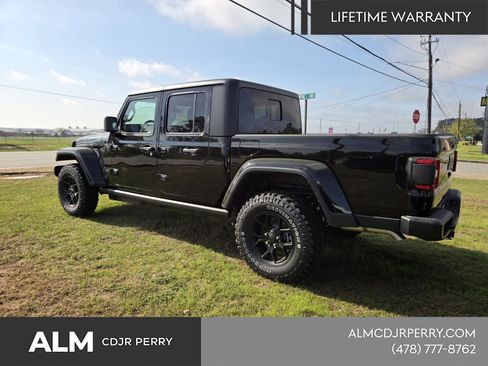 New 2026 Jeep Gladiator Mojave AWD/4WD image 12