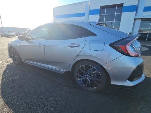 Used 2018 Honda Civic Sport Touring image 7