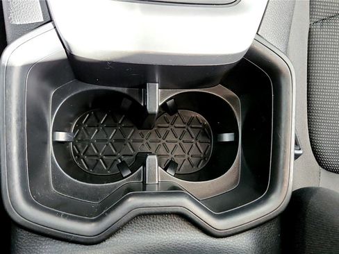 Used 2023 Toyota RAV4 LE image 33