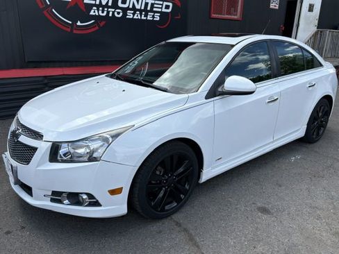 Used 2014 Chevrolet Cruze LTZ w/ RS Package FWD image 2