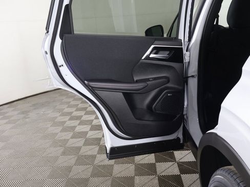 New 2026 Mitsubishi Outlander ES FWD image 24