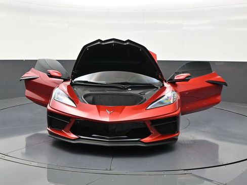 Used 2021 Chevrolet Corvette Stingray Premium Conv w/ Z51 Performance Package RWD image 33