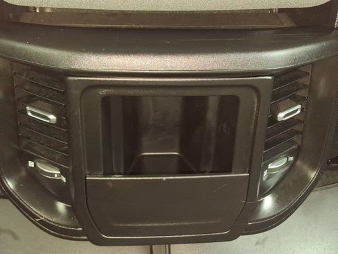 Used 2022 RAM 1500 Big Horn AWD/4WD image 25
