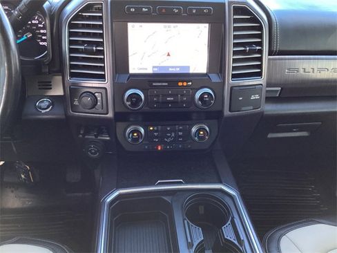 Used 2021 Ford F350 Limited image 11