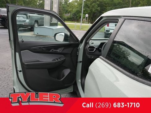 New 2026 Chevrolet TrailBlazer LS w/ LS Convenience Package AWD/4WD image 18
