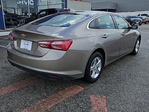 Used 2022 Chevrolet Malibu LT FWD image 7