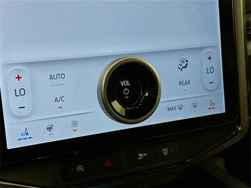 Used 2024 Ford Expedition Max Platinum image 23