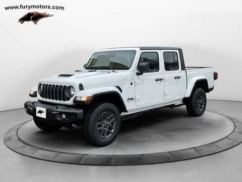 New 2026 Jeep Gladiator Sport AWD/4WD image 7