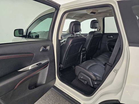 Used 2018 Dodge Journey GT image 17