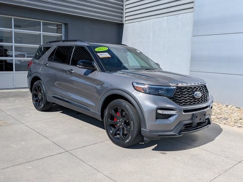 Certified 2023 Ford Explorer ST w/ Equipment Group 401A AWD/4WD image 2