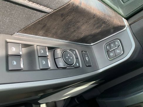New 2026 Ford F250 4x4 Crew Cab Super Duty image 11