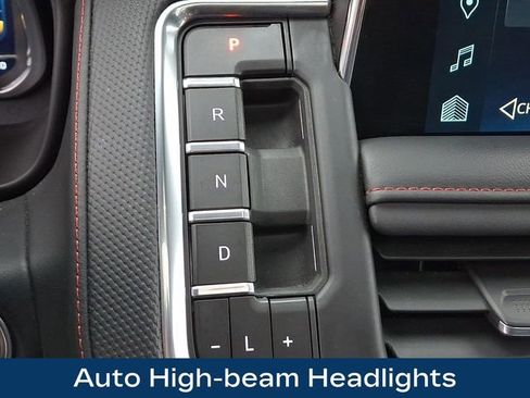 Used 2024 Chevrolet Suburban RST w/ Luxury Package image 20