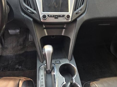 Used 2010 Chevrolet Equinox LT FWD image 9