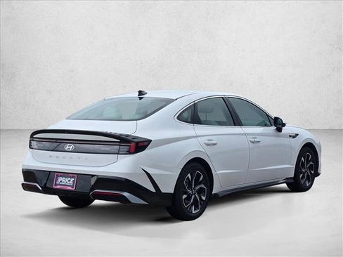 Used 2024 Hyundai Sonata SEL FWD image 5