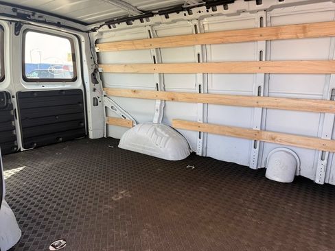 Used 2025 Chevrolet Express 2500 w/ Driver Convenience Package RWD image 25