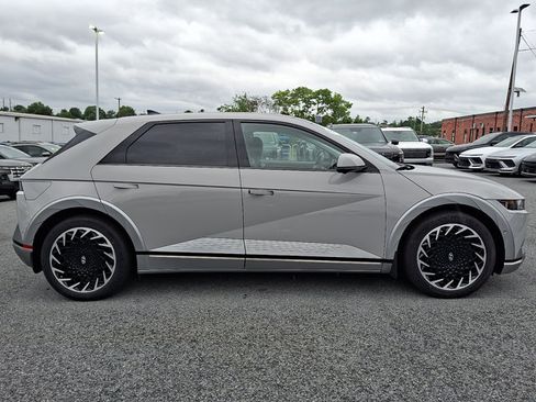 Used 2023 Hyundai Ioniq 5 Limited w/ Cargo Package AWD/4WD image 7