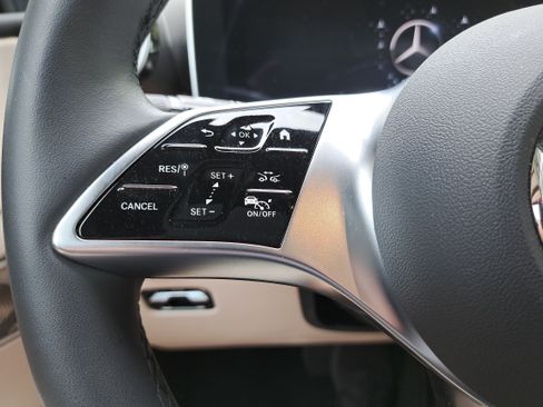 Certified 2025 Mercedes-Benz GLC 350e 4MATIC image 19