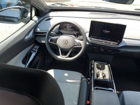 Certified 2025 Volkswagen ID.4 Pro RWD image 7