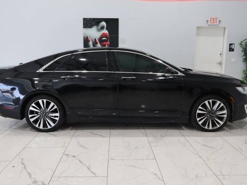 Used 2018 Lincoln MKZ Select w/ Select Plus Package FWD image 2