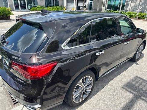 Used 2017 Acura MDX SH-AWD w/ Technology Package image 3
