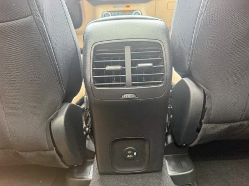 Used 2021 Ford Escape SE w/ Convenience Package FWD image 13