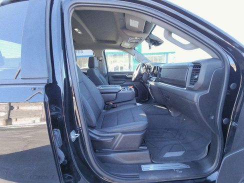 Used 2022 Chevrolet Silverado 1500 LT w/ Protection Package image 15