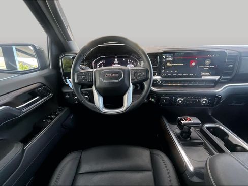 Used 2024 GMC Sierra 1500 SLT AWD/4WD image 6