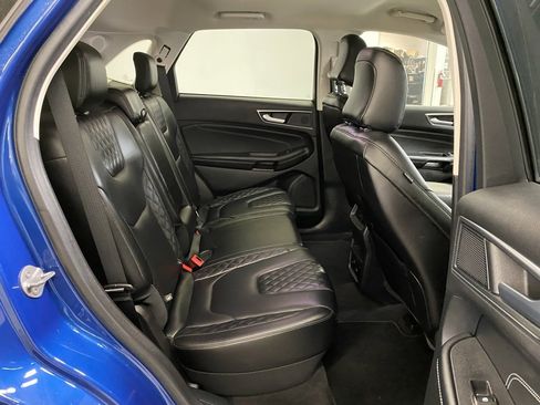 Used 2023 Ford Edge Titanium image 19