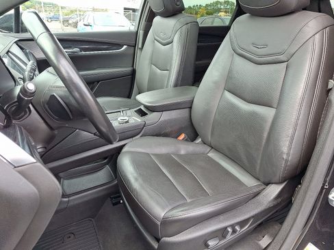 Used 2023 Cadillac XT5 Premium Luxury image 13