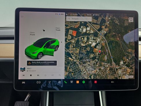 Used 2020 Tesla Model Y Long Range image 25