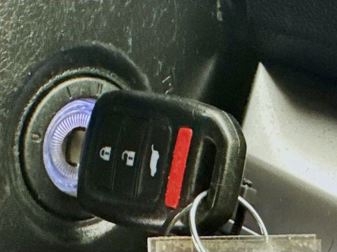 Used 2015 Honda CR-V LX image 19