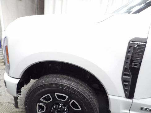 Used 2026 Ford F250 Platinum AWD/4WD image 44