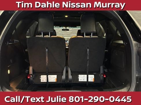 Used 2017 Ford Explorer XLT w/ Equipment Group 202A AWD/4WD image 19