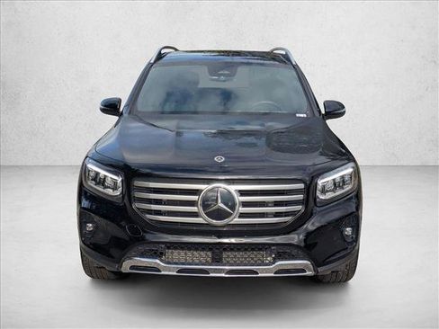 Certified 2025 Mercedes-Benz GLB 250 image 2