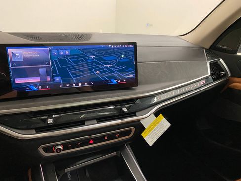 New 2026 BMW X7 xDrive40i image 25